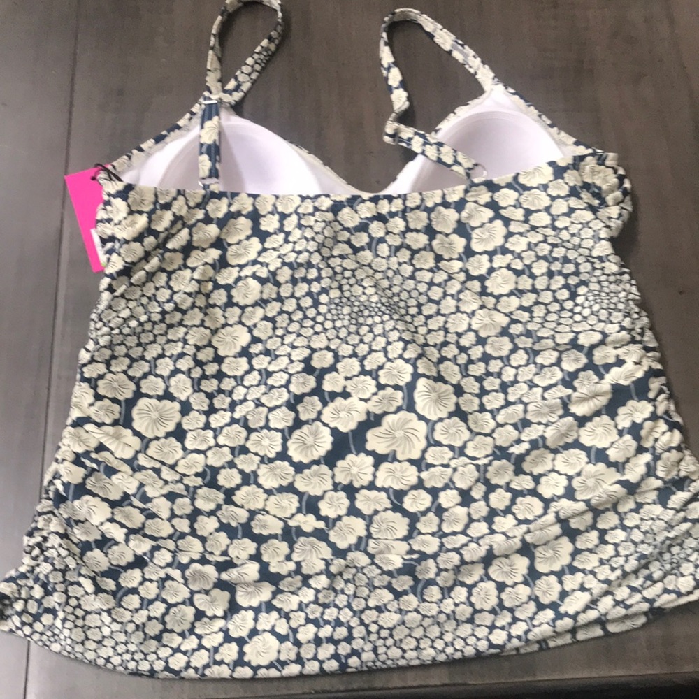 NWT Tankini - Picture 6 of 7